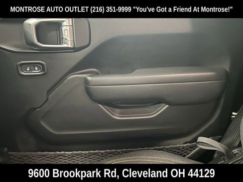 Used 2024 Jeep Wrangler Unlimited Sport AWD/4WD image 12
