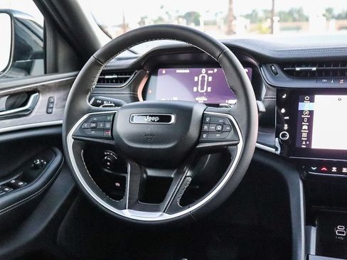 New 2026 Jeep Grand Cherokee L Limited RWD image 18