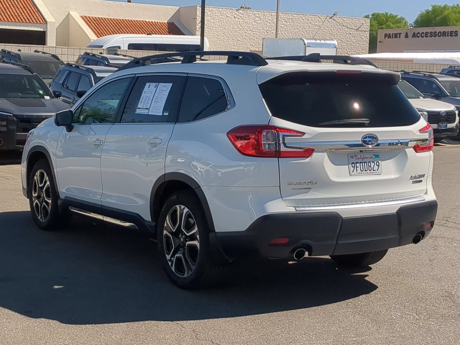 Used 2023 Subaru Ascent Limited w/ Technology Package AWD/4WD image 3
