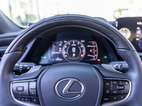 Used 2022 Lexus ES 350 w/ Accessory Package 2 FWD image 19