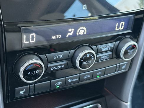 Used 2019 Subaru Ascent Premium w/ Popular Package #3 AWD/4WD image 20