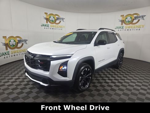 Used 2025 Chevrolet Equinox RS image 3