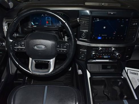 Used 2025 Ford F250 Platinum image 17