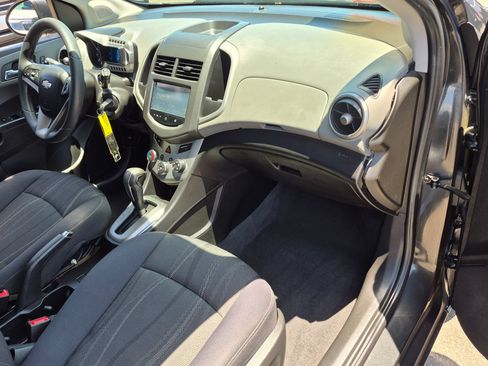 Used 2015 Chevrolet Sonic LT FWD image 32