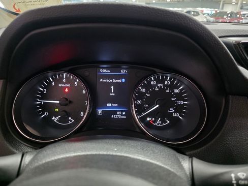 Used 2019 Nissan Rogue S image 30