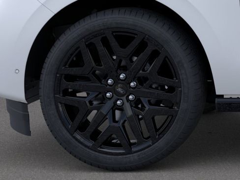 New 2026 Ford Expedition Max Platinum image 22