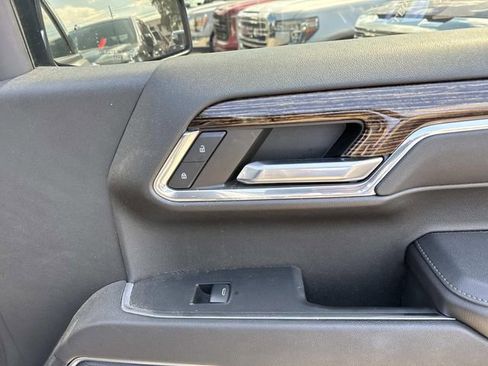 Used 2023 GMC Sierra 1500 Elevation image 18