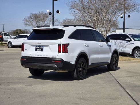 Certified 2022 Kia Sorento S image 4