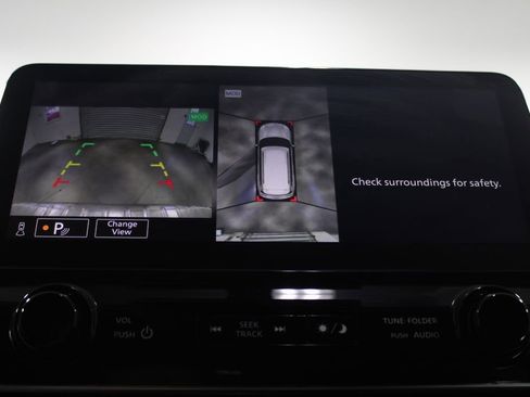 Used 2024 INFINITI QX80 Luxe image 32