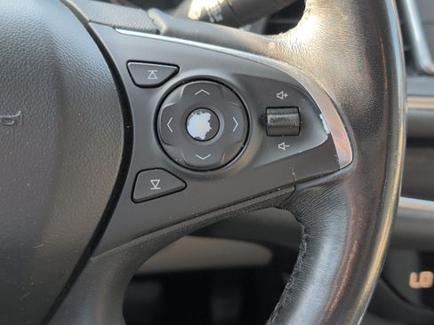 Used 2020 Buick Enclave Essence FWD image 15