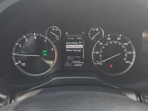Used 2022 Lexus GX 460 Luxury w/ Sport Design Package AWD/4WD image 16