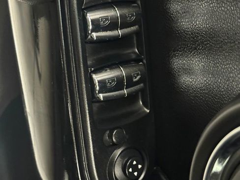 Used 2016 MINI Cooper S image 24