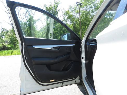 Used 2020 INFINITI QX50 Luxe w/ Navigation Package AWD/4WD image 9
