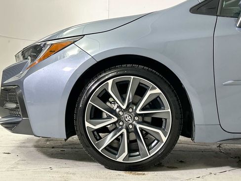 Used 2021 Toyota Corolla SE w/ SE Premium Package image 19