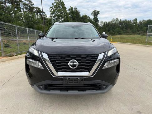 Used 2021 Nissan Rogue SL w/ Premium Package AWD/4WD image 2