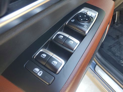 Used 2023 Kia Telluride SX image 25