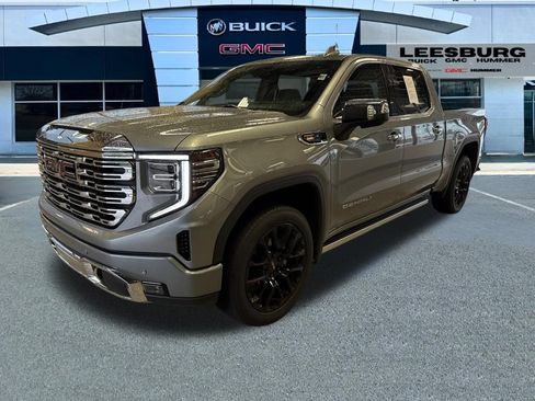 Used 2023 GMC Sierra 1500 Denali w/ Denali Reserve Package AWD/4WD image 3