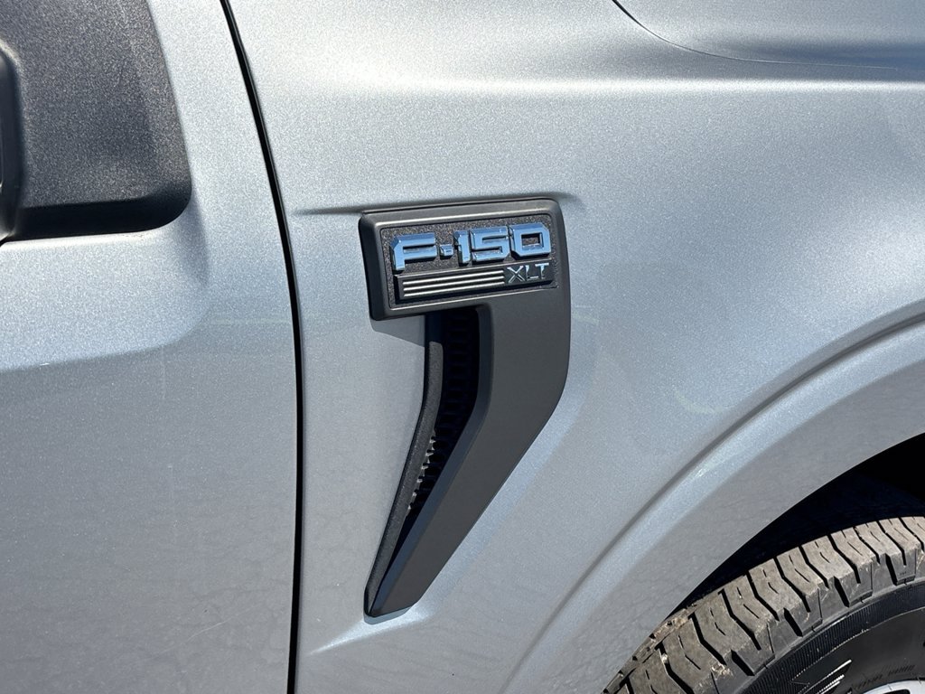 Used 2022 Ford F150 XLT w/ Equipment Group 302A High AWD/4WD image 12