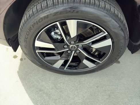 New 2026 Volvo XC60 B5 Core image 16