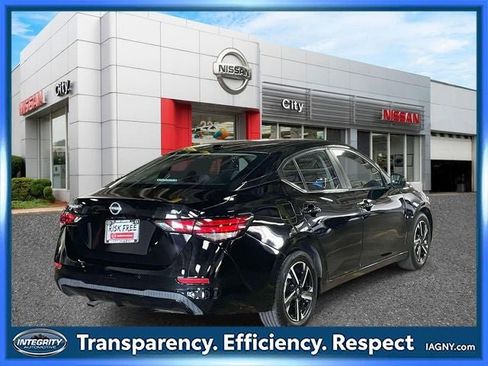 Certified 2024 Nissan Sentra SV FWD image 6