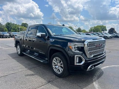 Used 2020 GMC Sierra 1500 Denali w/ Technology Package AWD/4WD image 3