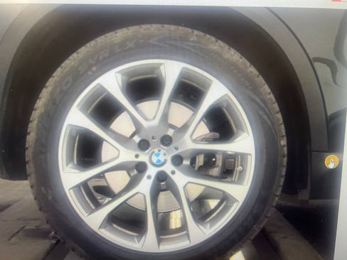 Used 2025 BMW X5 xDrive40i AWD/4WD image 11