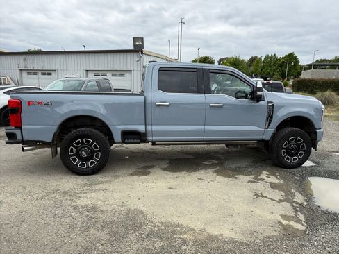Used 2024 Ford F250 Platinum AWD/4WD image 7