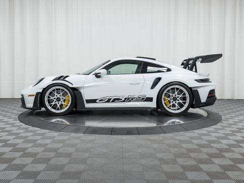 Certified 2025 Porsche 911 GT3 RS image 2
