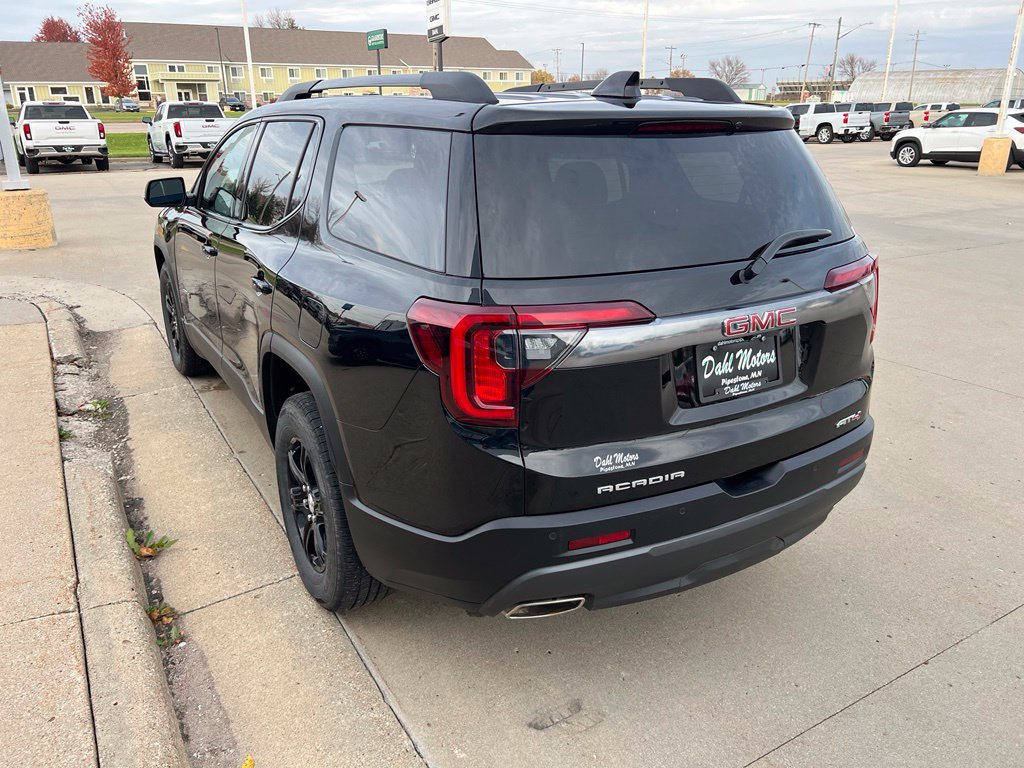 Used 2023 GMC Acadia AT4 w/ Technology Package AWD/4WD image 7