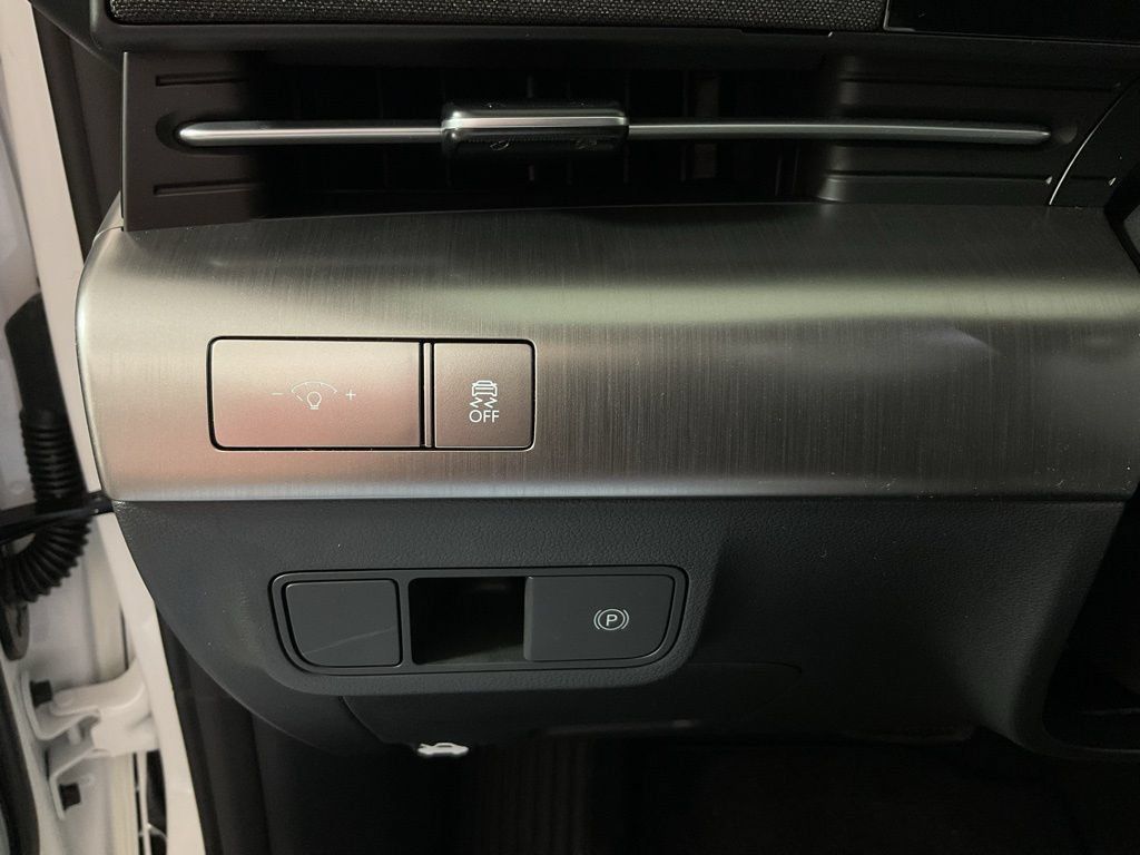 New 2025 Hyundai Kona SEL FWD image 29