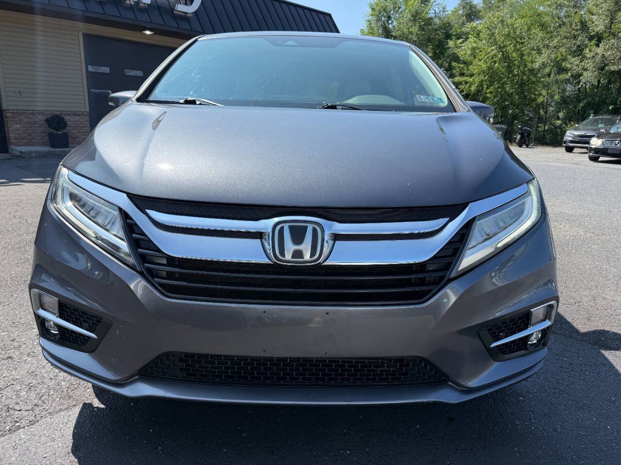 Used 2018 Honda Odyssey Elite image 2