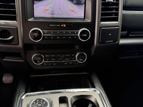 Used 2020 Ford Expedition XLT w/ Equipment Group 202A RWD image 34