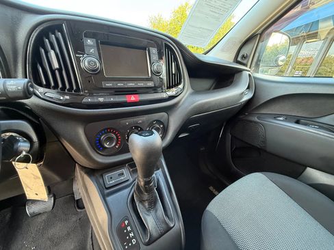 Used 2018 RAM ProMaster City Tradesman image 2