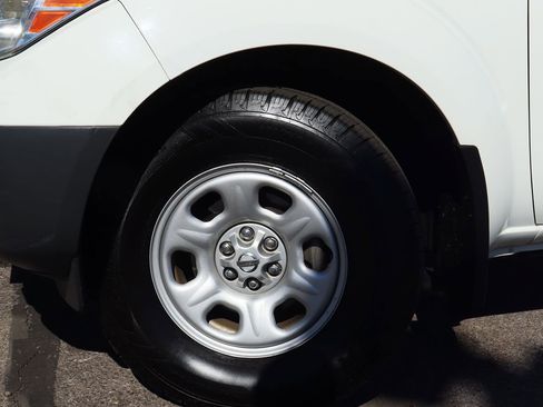 Used 2021 Nissan Frontier S image 5