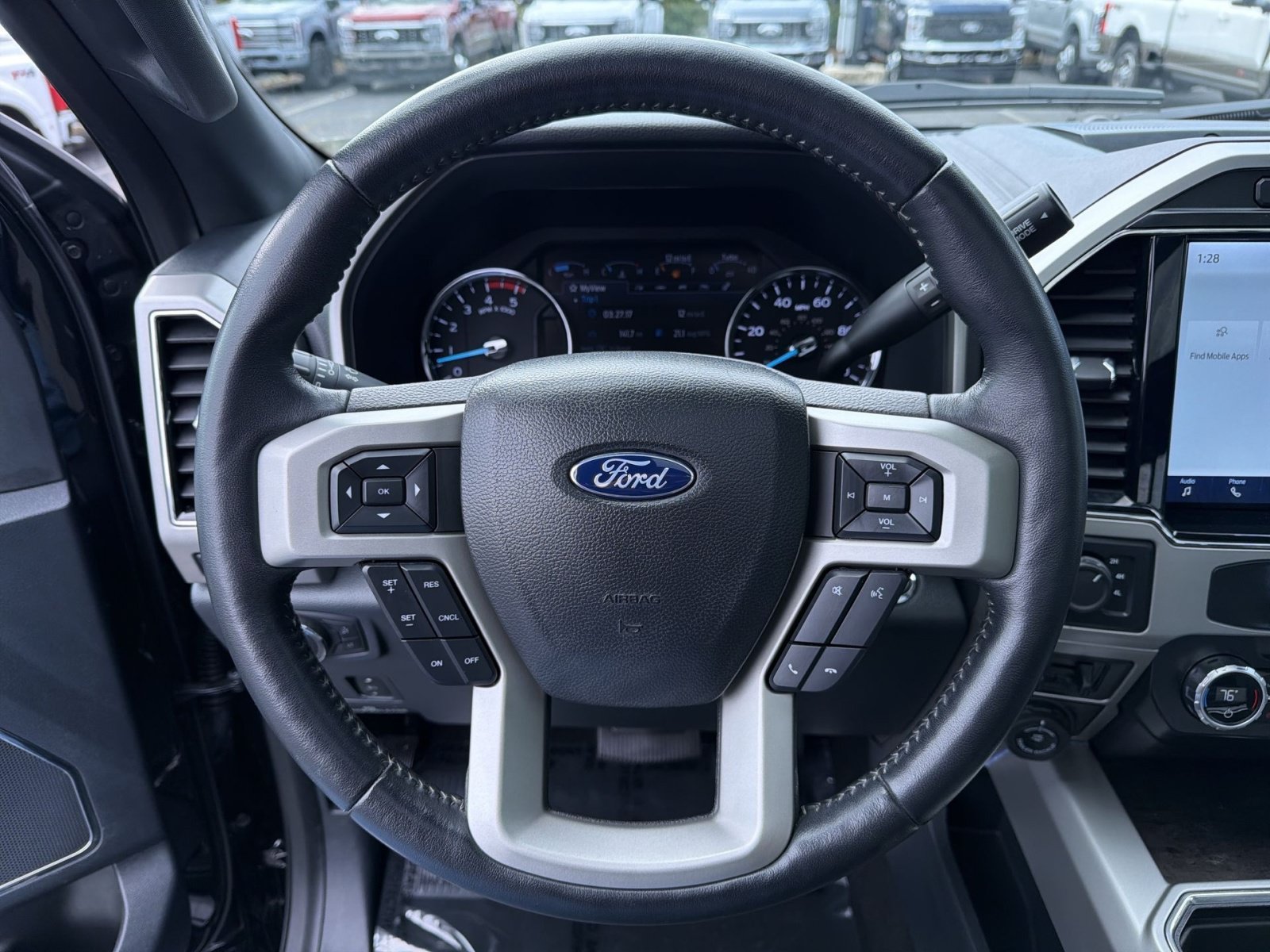 Used 2022 Ford F350 Lariat w/ Lariat Ultimate Package AWD/4WD image 25
