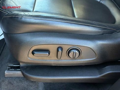 Used 2019 Chevrolet Traverse LT image 23