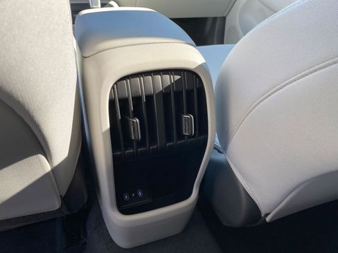 Used 2025 Hyundai Kona SEL image 24