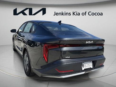 New 2026 Kia K4 FWD image 4