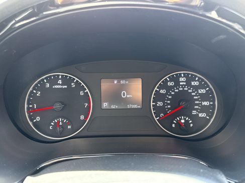 Used 2023 Kia Seltos S w/ Navigation Package AWD/4WD image 18