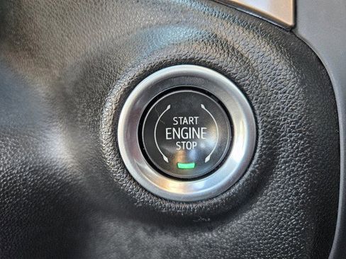 Used 2019 Chevrolet Silverado 1500 High Country w/ High Country Premium Package image 18