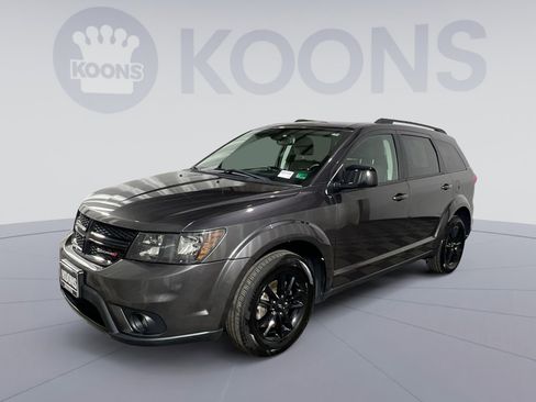 Used 2019 Dodge Journey SE w/ Blacktop Package image 1
