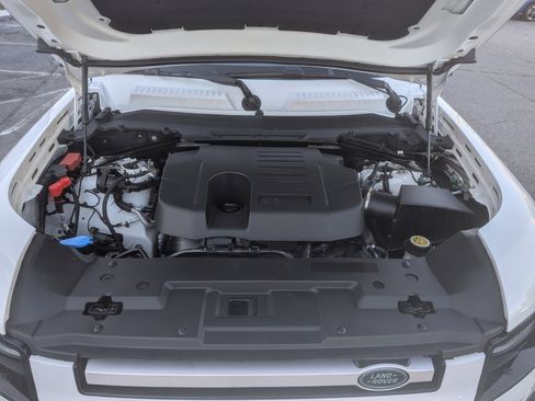 Used 2020 Land Rover Defender 110 HSE image 49