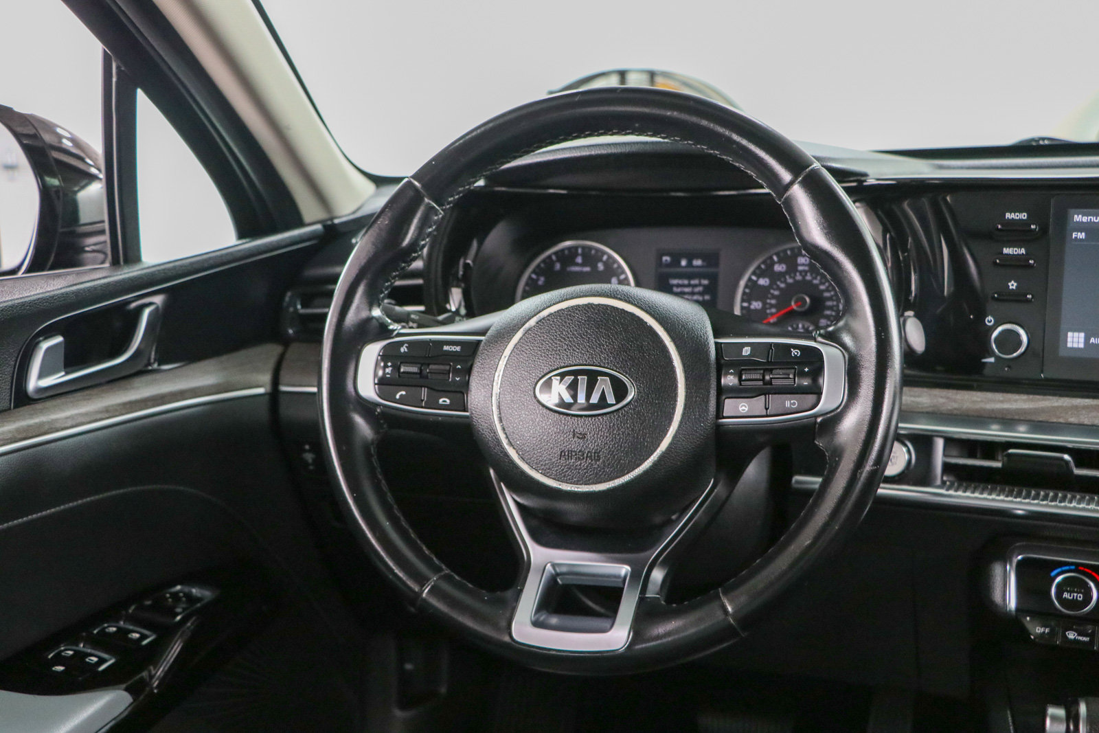 Used 2021 Kia K5 EX FWD image 12