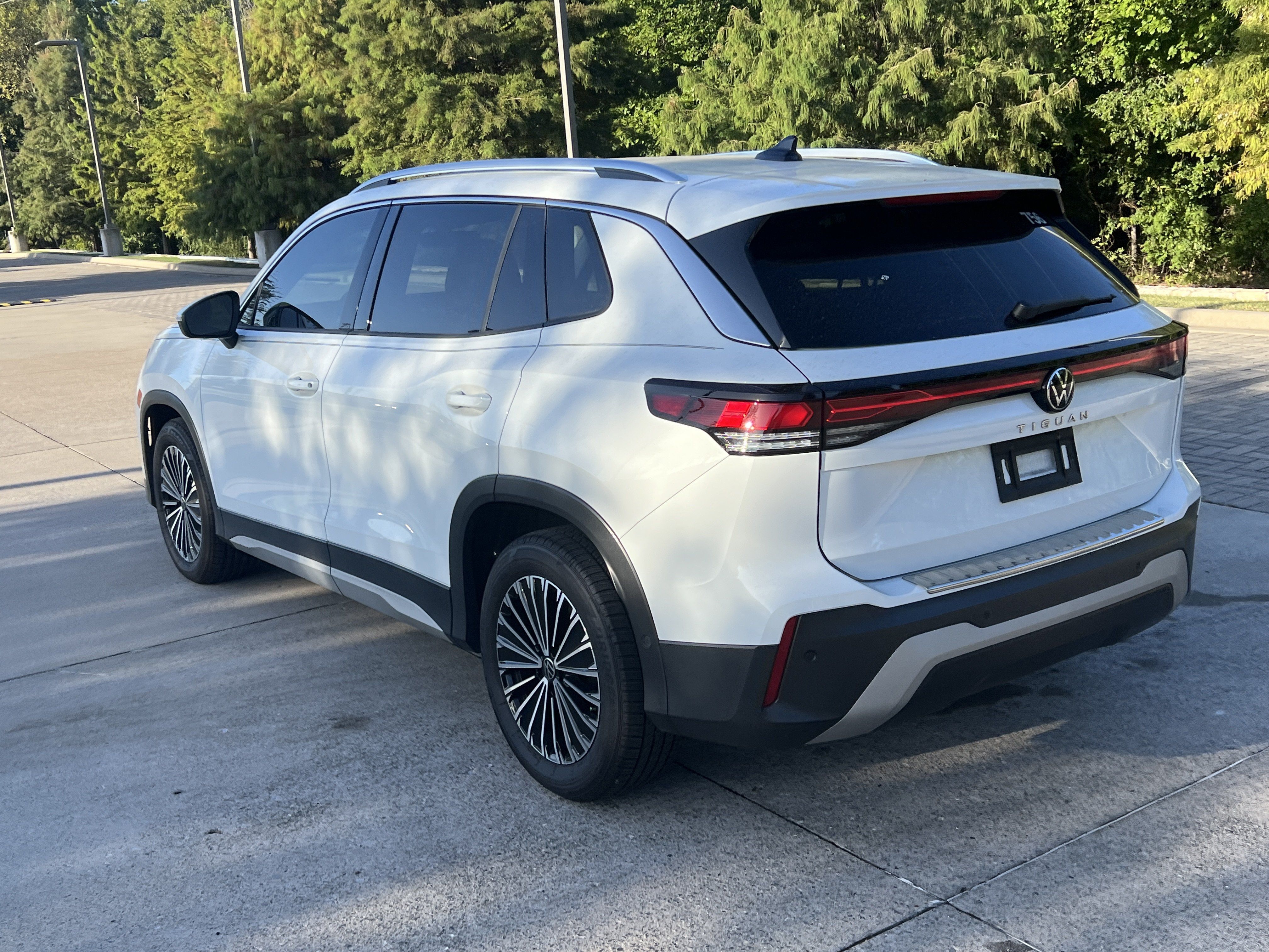 Certified 2026 Volkswagen Tiguan S FWD image 29