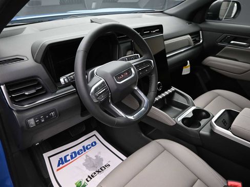 New 2026 GMC Terrain Elevation w/ Elevation Premium Package image 11