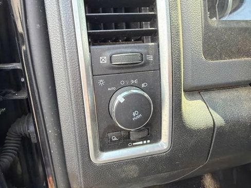 Used 2017 RAM 1500 Big Horn RWD image 10