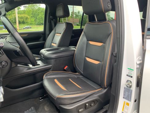 Used 2023 GMC Yukon AT4 w/ Max Trailering Package AWD/4WD image 13