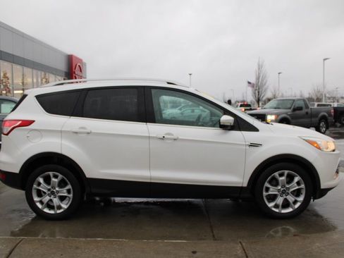 Used 2015 Ford Escape Titanium image 6