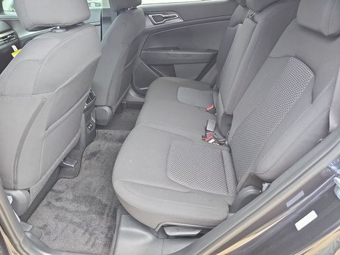 New 2026 Kia Sportage LX FWD image 16