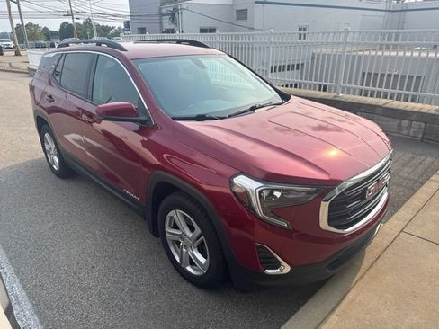 Used 2018 GMC Terrain SLE w/ Driver Convenience Package AWD/4WD image 2